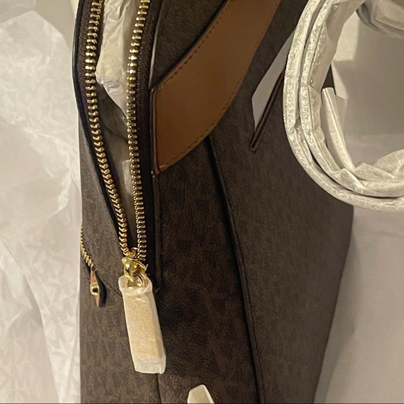 MICHAEL KORS Rhea Medium Slim Logo Backpack -Brown - Picture 8 of 12